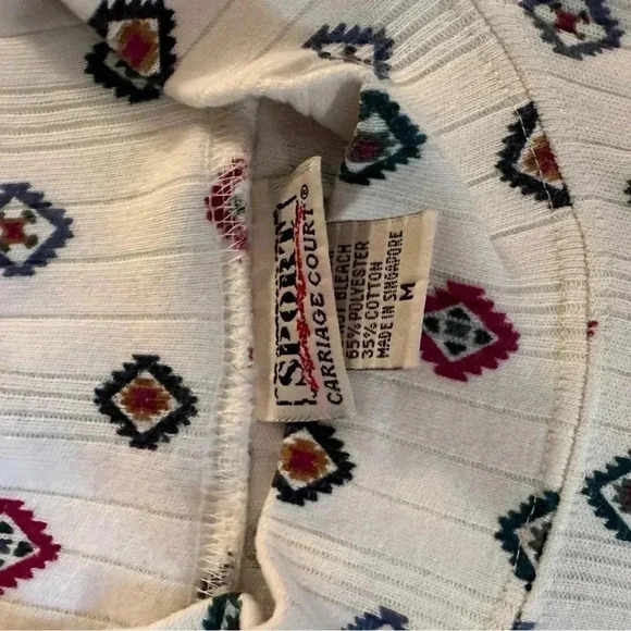 Long Sleeve Turtle Neck Carriage Court Size Medium‎ - Picture 7 of 7